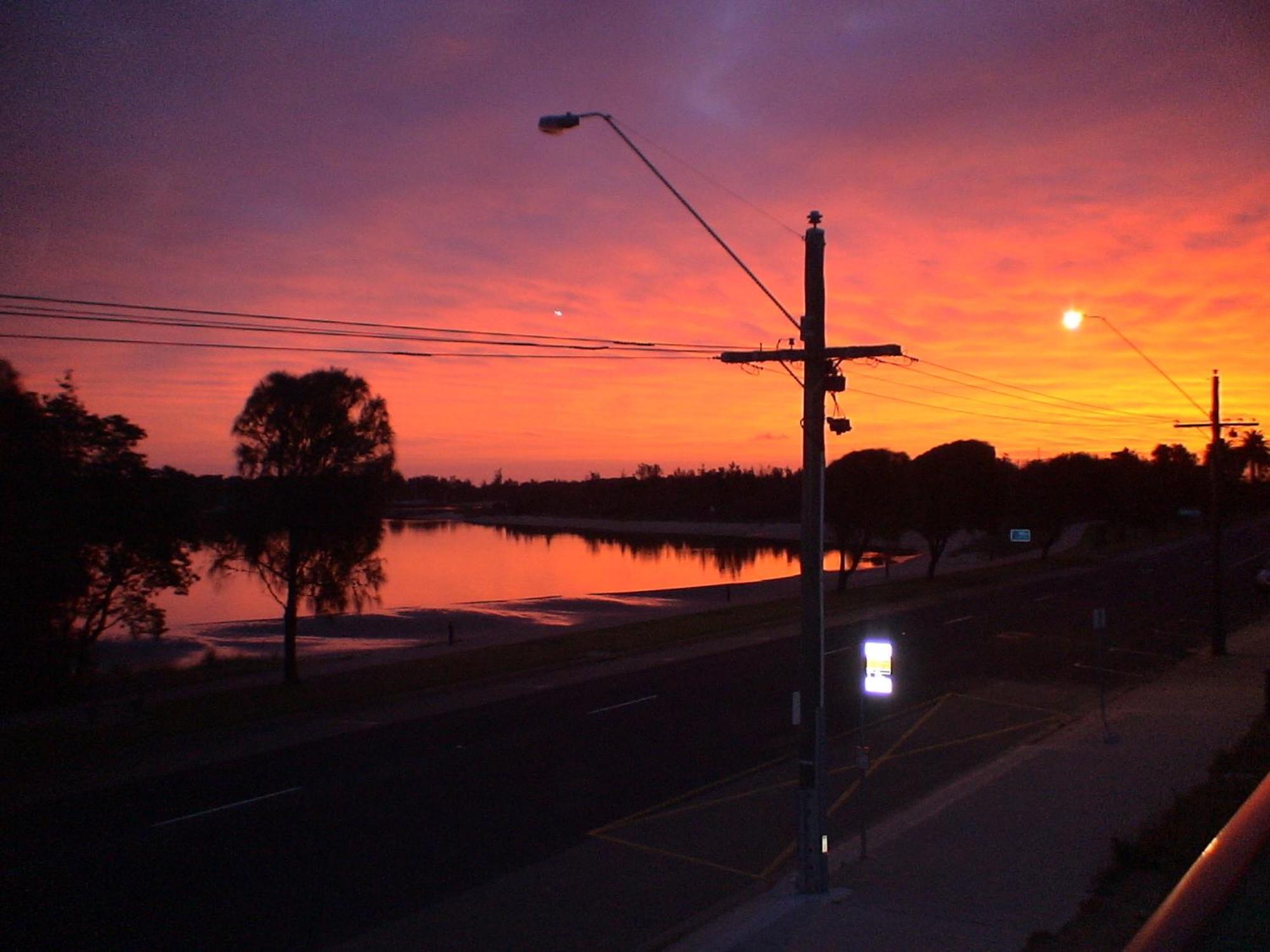 Heyfield Motel And Apartments Lakes Entrance Ngoại thất bức ảnh