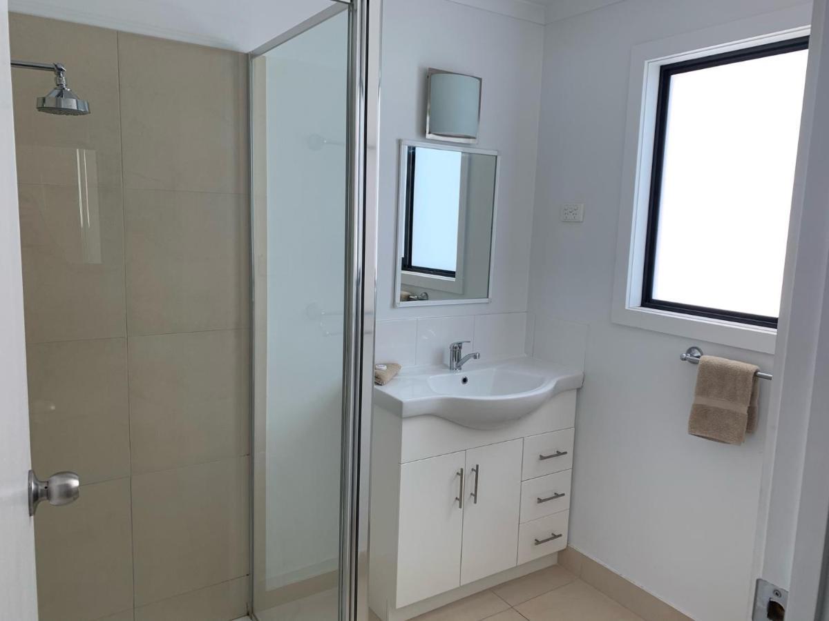 Heyfield Motel And Apartments Lakes Entrance Ngoại thất bức ảnh